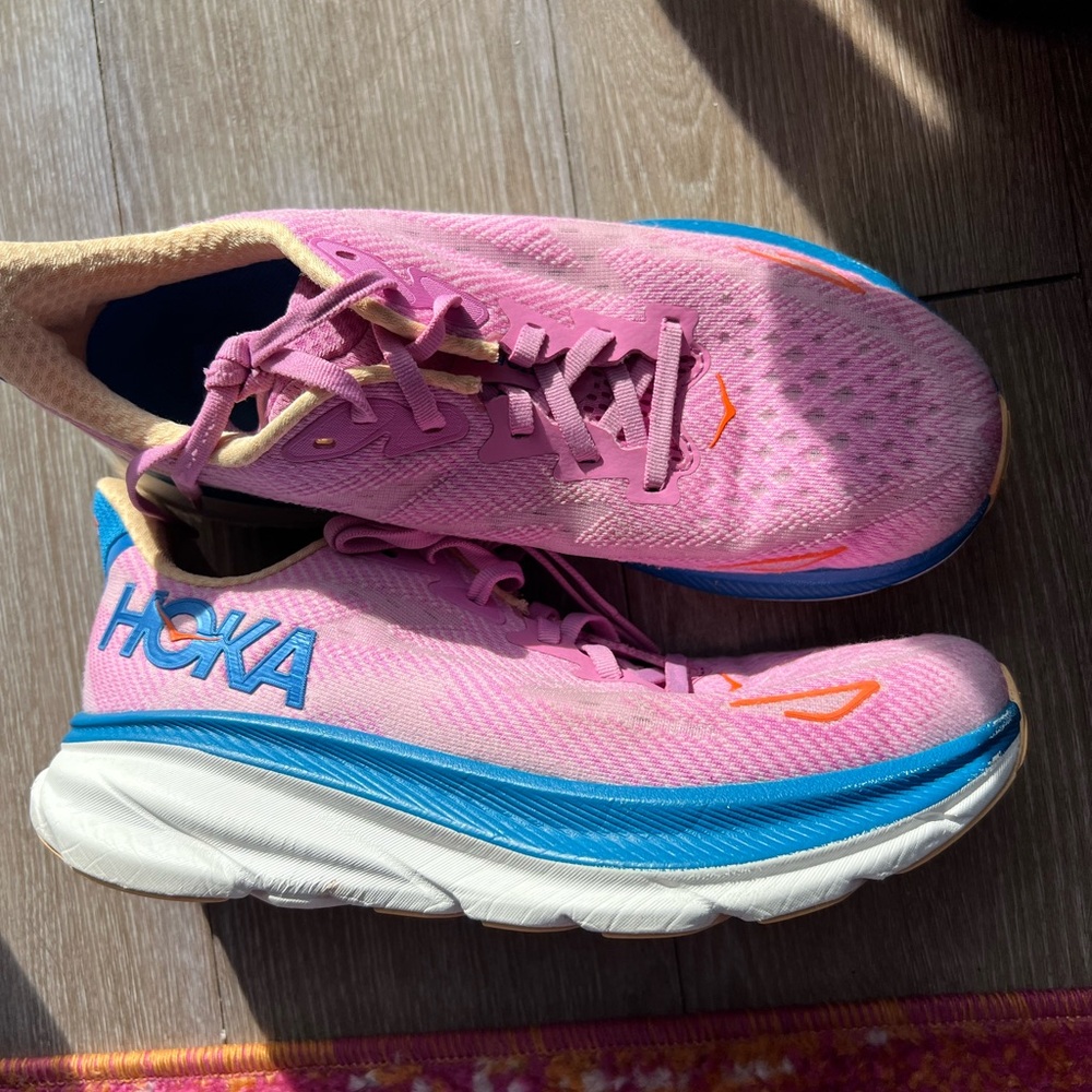 COPY - Hoka One One Clifton 9 Cyclamen Sweet Lilac Running Pink Blue Women